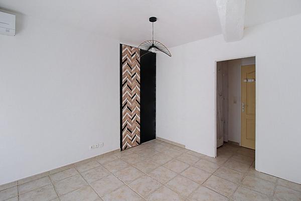 A VENDRE TRANS EN PROVENCE - Charmant Appartement T2 avec Grandes Terrasses