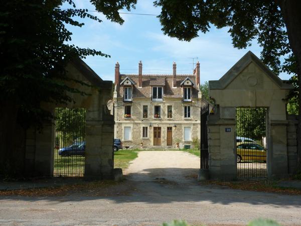 Appartement 92 m² dans manoir à Cergy Ham – Rentabilité et cachet de l’ancien