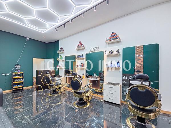 Metz (57000) A VENDRE à 2 pas de la CATHÉDRALE // Fonds de commerce - Barbier // 2 belles caves