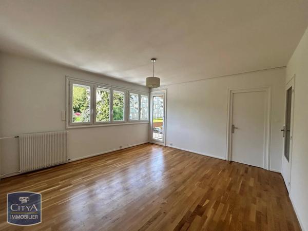 Appartement à louer 1 pièce 34m² Mâcon (71000)