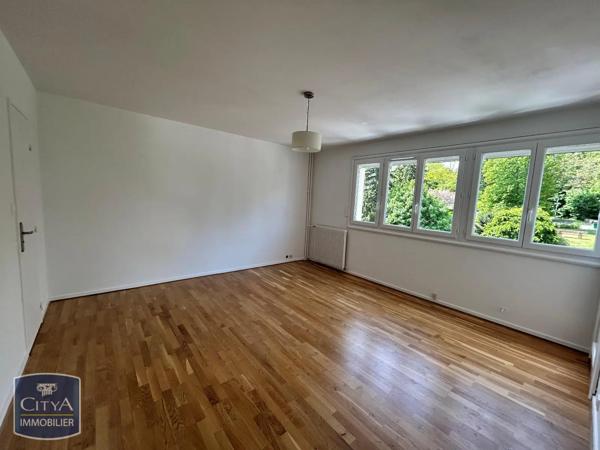 Appartement à louer 1 pièce 34m² Mâcon (71000)