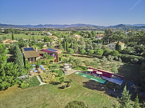 Villa d'exception dans un domaine confidentiel  - 3 400 000 € - La Londe-Les-Maure (83)