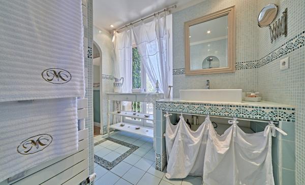 Villa d'exception dans un domaine confidentiel  - 3 400 000 € - La Londe-Les-Maure (83)