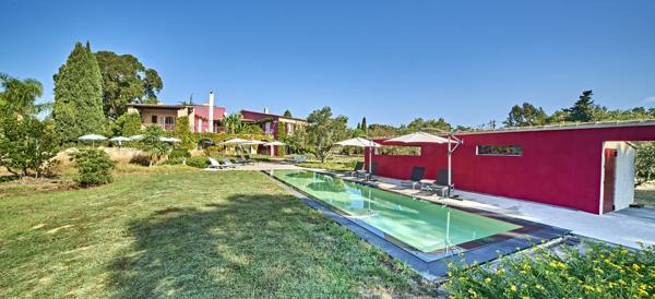 Villa d'exception dans un domaine confidentiel  - 3 400 000 € - La Londe-Les-Maure (83)