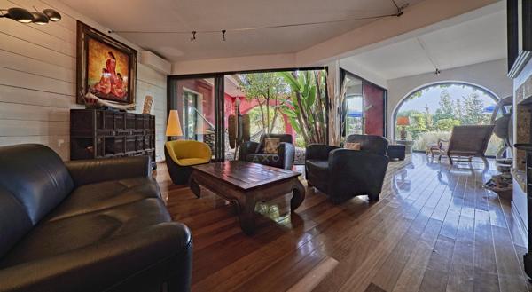 Villa d'exception dans un domaine confidentiel  - 3 400 000 € - La Londe-Les-Maure (83)