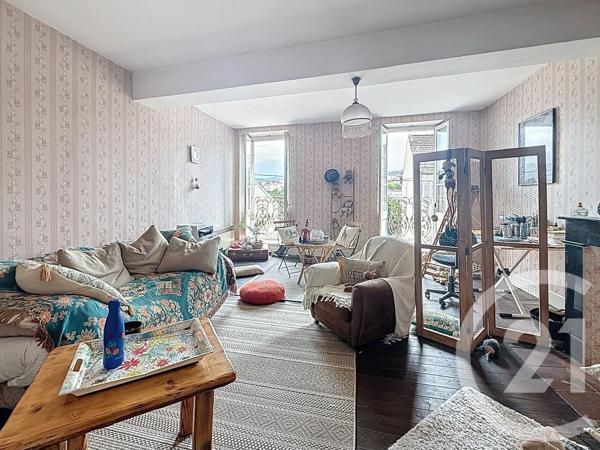 Maison à vendre  6 pièces - 180 m 2   ST GIRONS  - 09