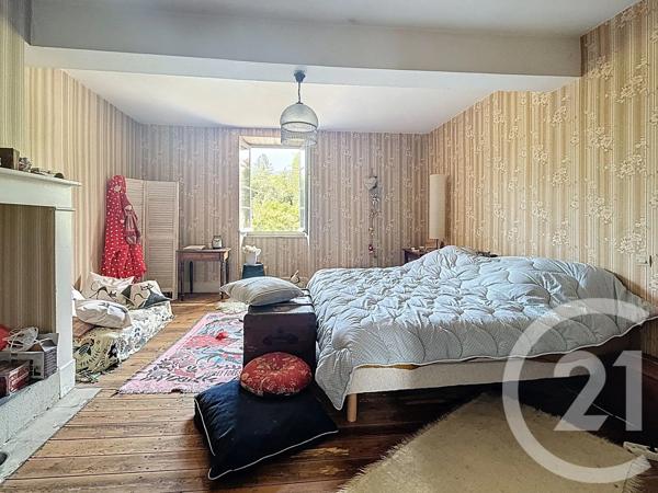 Maison à vendre  6 pièces - 180 m 2   ST GIRONS  - 09