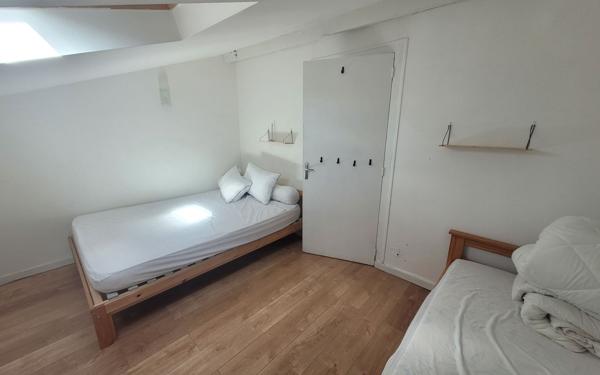 Immeuble à vendre    5 pièces •  Agen