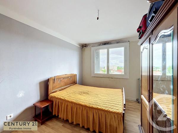 Appartement F4 à vendre  4 pièces - 70 m 2   ST GAUDENS  - 31