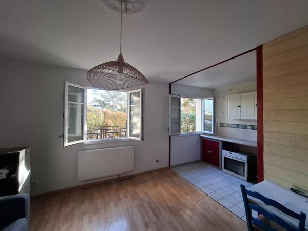 Bel appartement F2 en rez de chaussée