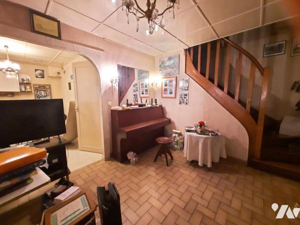 MAISON DE LOTISSEMENT