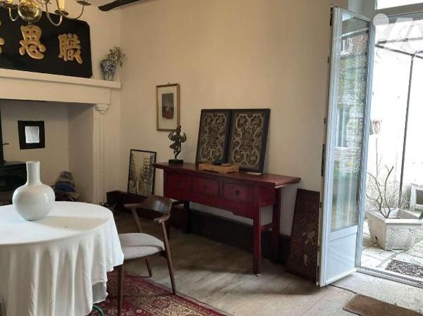 A VENDRE : Grande maison de ville en pierre, idéal pour deux familles, ou pour location saisonn...