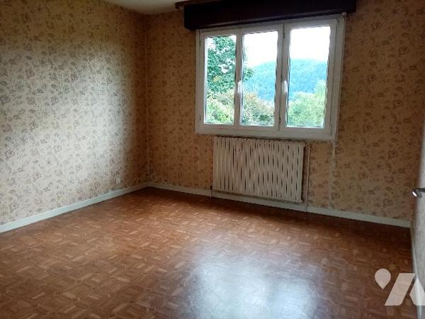 Secteur calme et prisé, pavillon env 105 M² , terrain attenant de 1310 m²