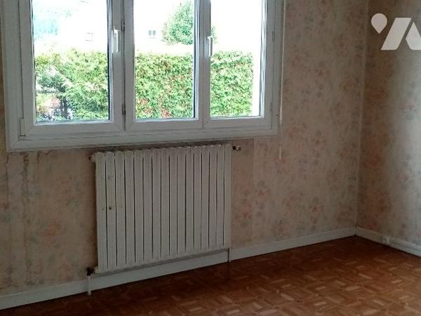 Secteur calme et prisé, pavillon env 105 M² , terrain attenant de 1310 m²