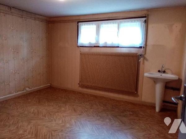 Secteur calme et prisé, pavillon env 105 M² , terrain attenant de 1310 m²