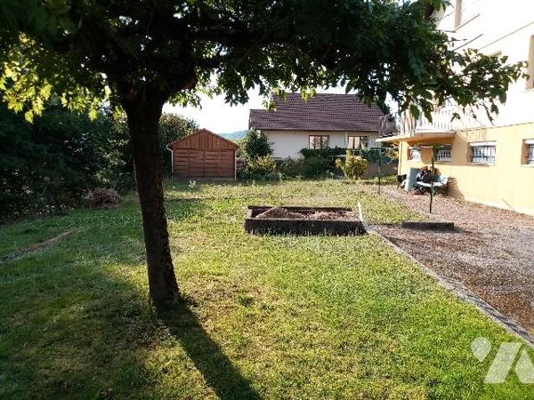 Secteur calme et prisé, pavillon env 105 M² , terrain attenant de 1310 m²