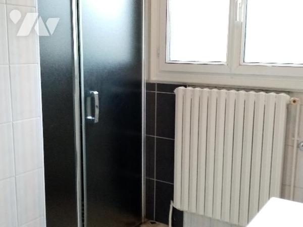 Secteur calme et prisé, pavillon env 105 M² , terrain attenant de 1310 m²