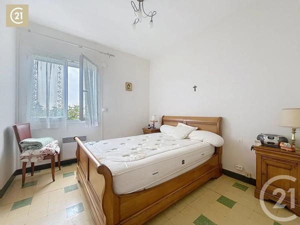 Maison à vendre  6 pièces - 152,60 m 2   BEZIERS  - 34