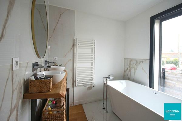 Maison 4 chambres avec piscine et parking