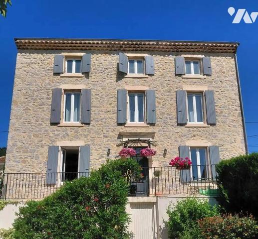 Très belle maison entièrement rénovée proche toute commodités