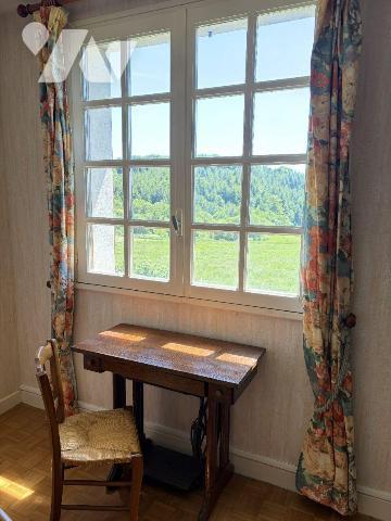 ARPAJON SUR CERE, Senilhes, sur terrain de 1000 m², maison d'habitation comprenant Sous-sol gar...