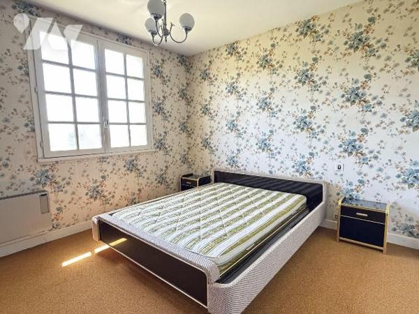 ARPAJON SUR CERE, Senilhes, sur terrain de 1000 m², maison d'habitation comprenant Sous-sol gar...