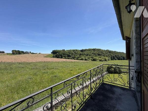 ARPAJON SUR CERE, Senilhes, sur terrain de 1000 m², maison d'habitation comprenant Sous-sol gar...