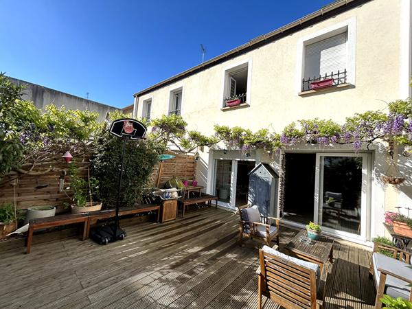 BEZONS_ Maison 5 pièces 151.92 m2 Carrez - 231.75 m2 au sol €499 900 ** - Référence 4490