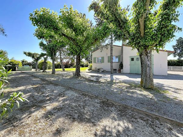 Maison Livron Sur Drome 6 pièce(s) 120 m2