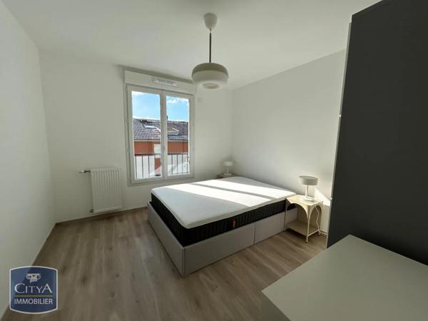 Appartement à louer 2 pièces 46m² Annecy (74370)