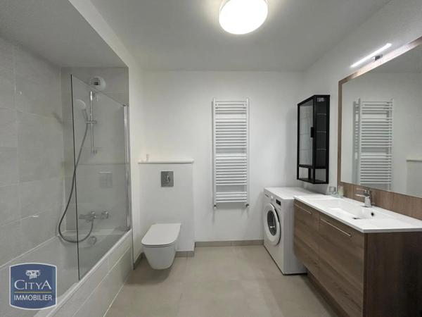Appartement à louer 2 pièces 46m² Annecy (74370)