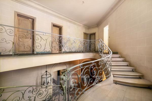 HOTEL PARTICULIER - JARDIN 2000m2