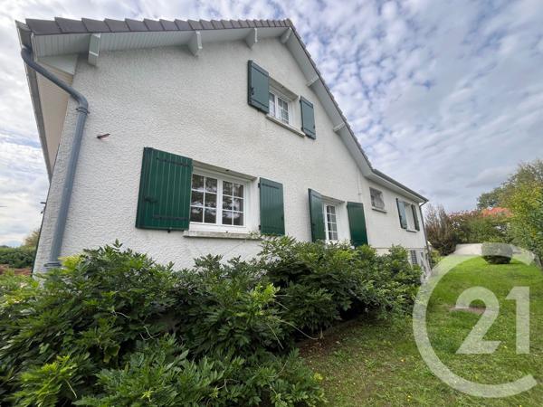 Maison à vendre  5 pièces - 150 m2 SCORBE CLAIRVAUX - 86