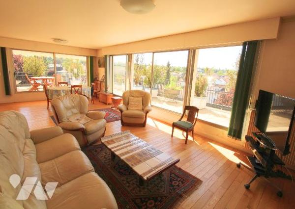 APPARTEMENT D’EXCEPTION – DERNIER ÉTAGE – TERRASSE 200 M² – VUE PANORAMIQUE