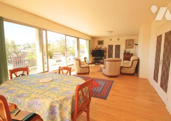 APPARTEMENT D’EXCEPTION – DERNIER ÉTAGE – TERRASSE 200 M² – VUE PANORAMIQUE