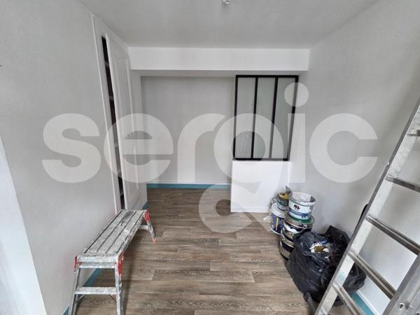 Location 3 Pieces 41 80000 Amiens 25 0372 02 0004