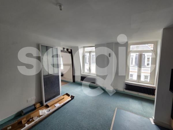 Location 3 Pieces 41 80000 Amiens 25 0372 02 0004