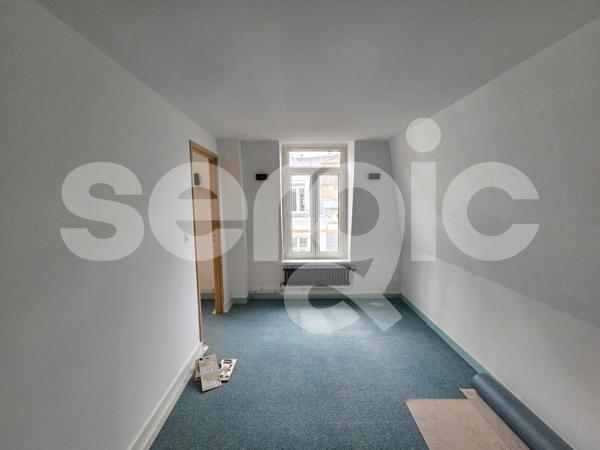 Location 3 Pieces 41 80000 Amiens 25 0372 02 0004