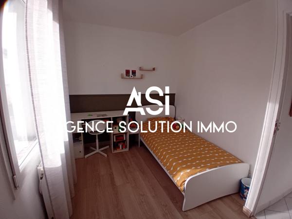 Maison de bourg Grez En Bouère 9 pièce(s) 150 m2-7 chambres