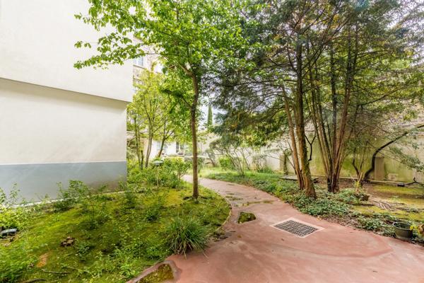 Appartement Paris 18 e - LAMARCK CAULAINCOURT