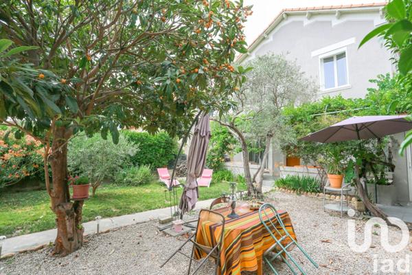 Maison 6 pièces de 120 m² à Avignon (84000)