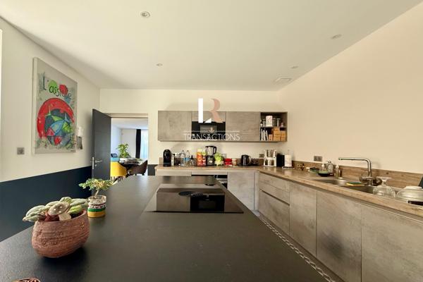 La Rochelle (17000) La Genette - Maison entièrement rénovée avec stationnement, garage, jardin paysagé et dépendance