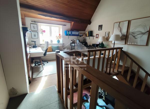 Maison à vendre à Arcisses - Charme et espace au rendez-vous !