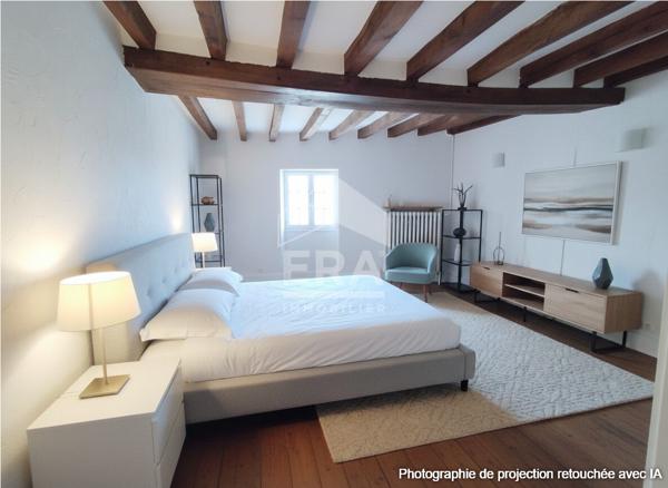 Maison à vendre à Arcisses - Charme et espace au rendez-vous !