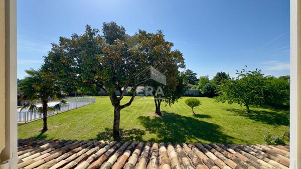 Maison Pineuilh 7 pièce(s) 165 m2