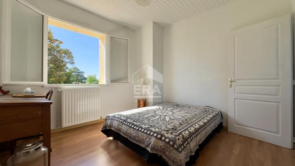 Maison Pineuilh 7 pièce(s) 165 m2