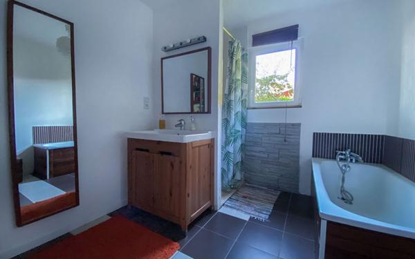 Maison à vendre    4 pièces •  Saubrigues