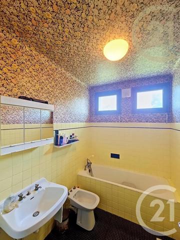 Maison à vendre  9 pièces - 175 m 2   MONTELIMAR  - 26