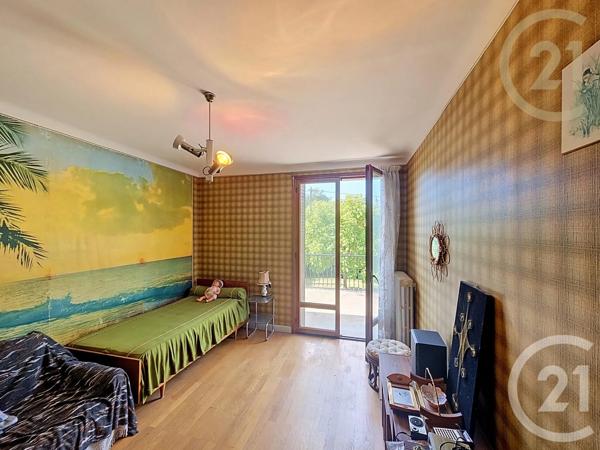 Maison à vendre  9 pièces - 175 m 2   MONTELIMAR  - 26