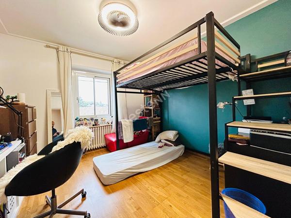 PROPRIÉTÉ PONTOISE ? 5 chambres, piscine et terrain de 1140 m² sans vis-à-vis.